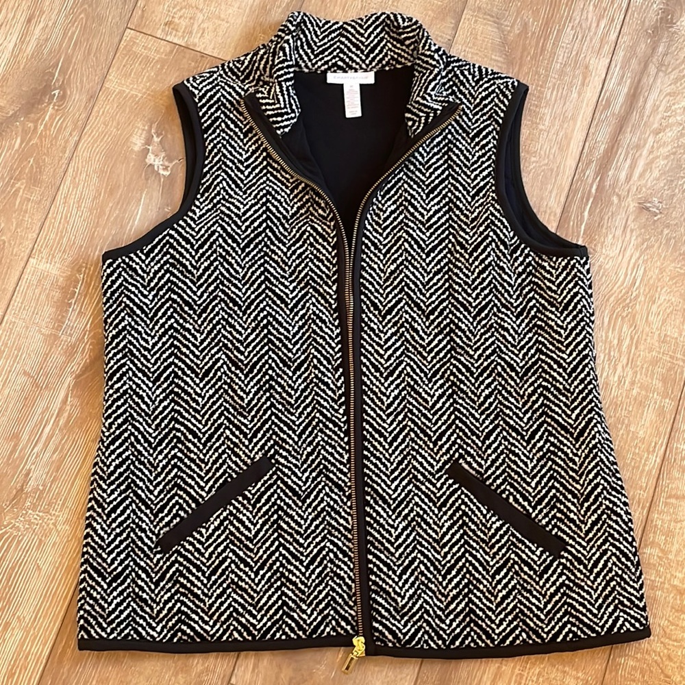 Charter club vest black and white